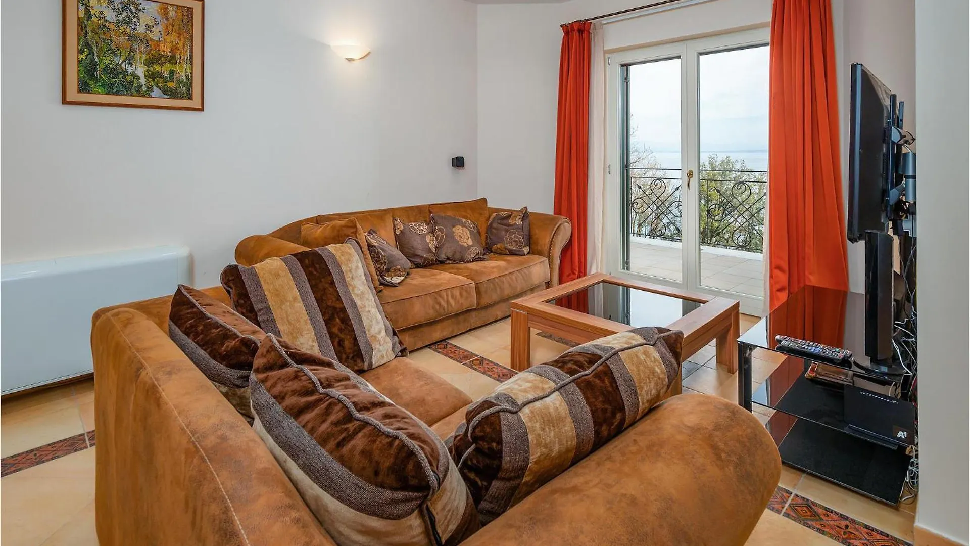 2 Bedroom Cozy Apartment In Moscenicka Draga